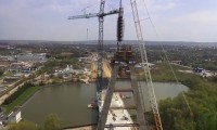 Construção do Pilar Central da Ponte de Rzeszowie sobre o Rio Wisłok