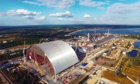 Gigantesca estrutura metálica em arco de Chernobyl