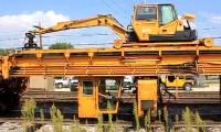 Máquina de Substituição de Travessas em Linha Ferroviária